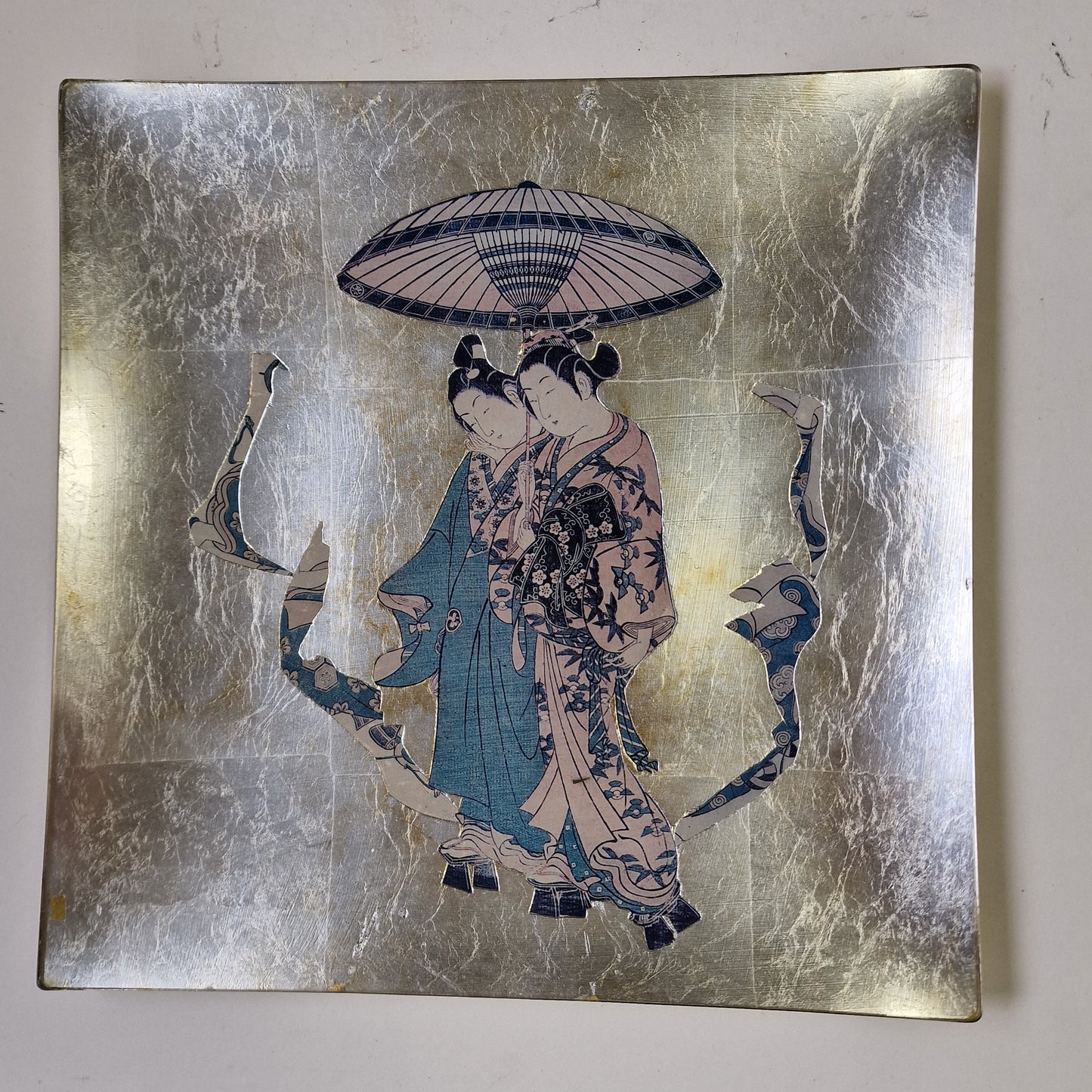Vintage sake kutani plus Carole Stupell Signed Asian Glass Plate Charger with Sake Set