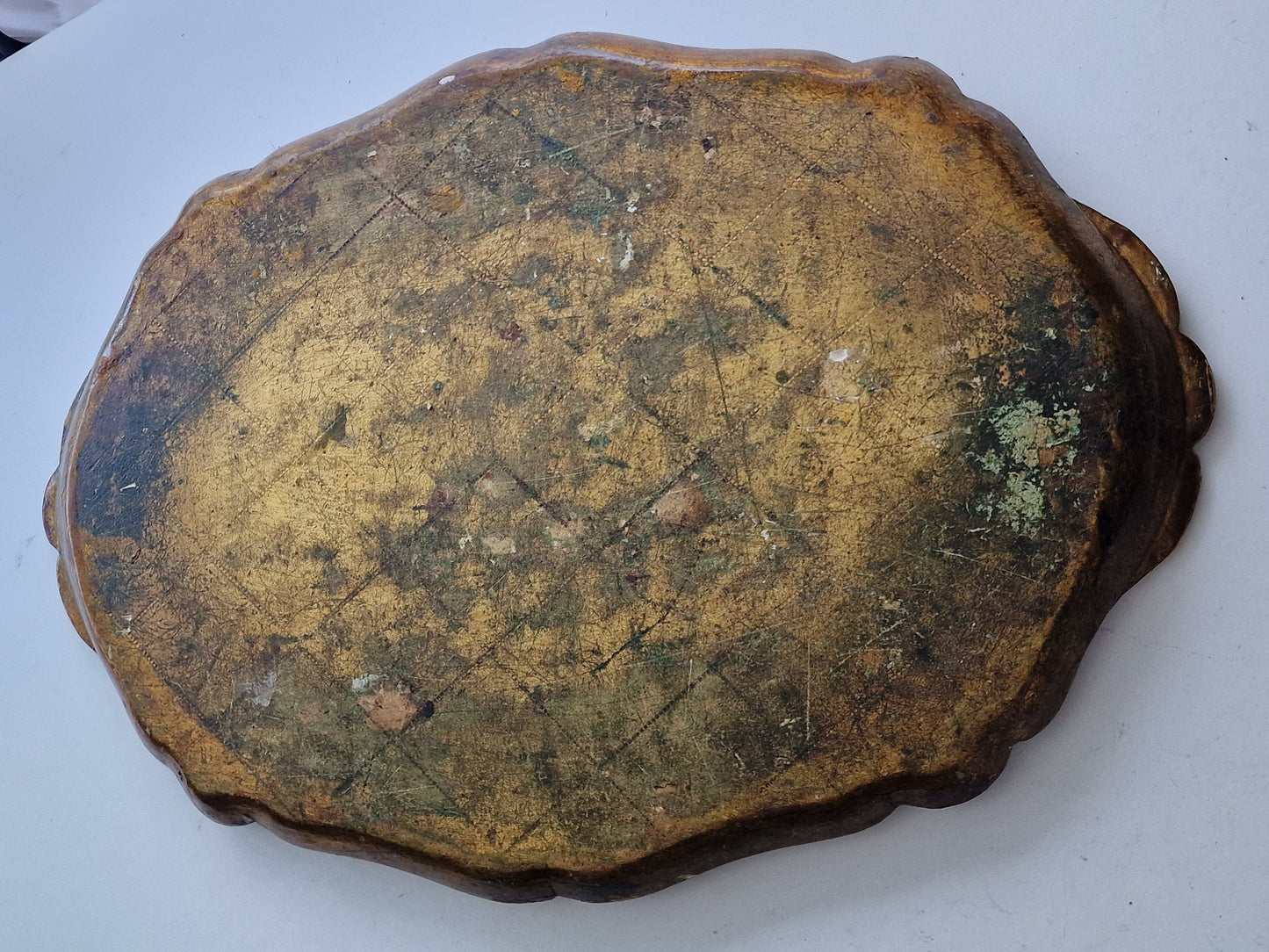 Large Vintage Italian Florentine oval Tray in Gold and red, Wood, 1960s Firenze, handmade