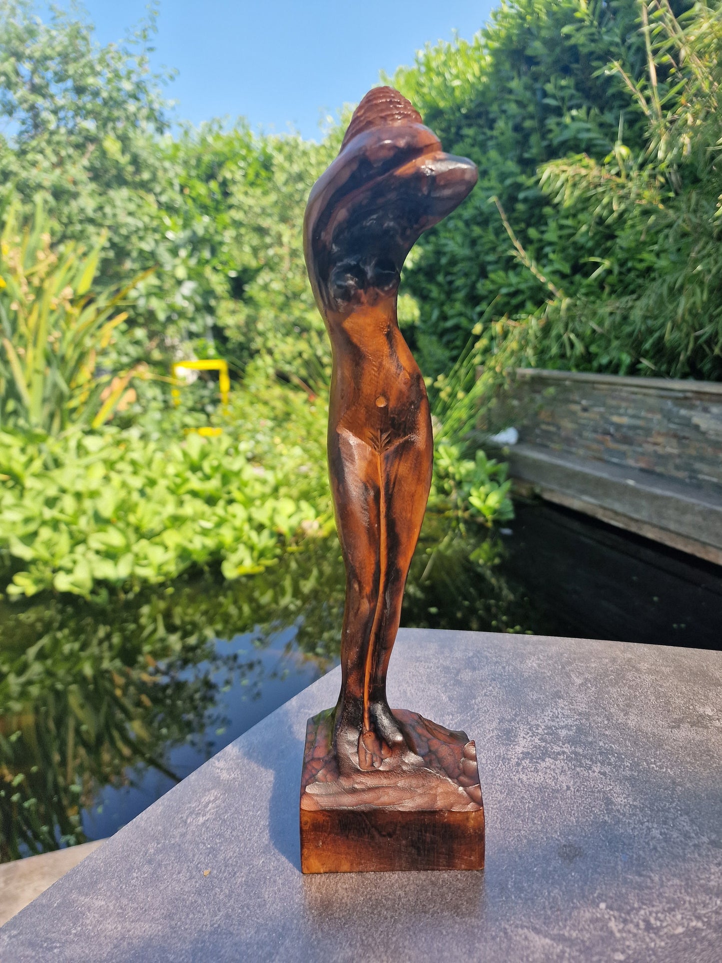Pita maha Bali indonesia, Tropical Indonesian hardwood sculpture, 19 cm, 1930's. girl woman