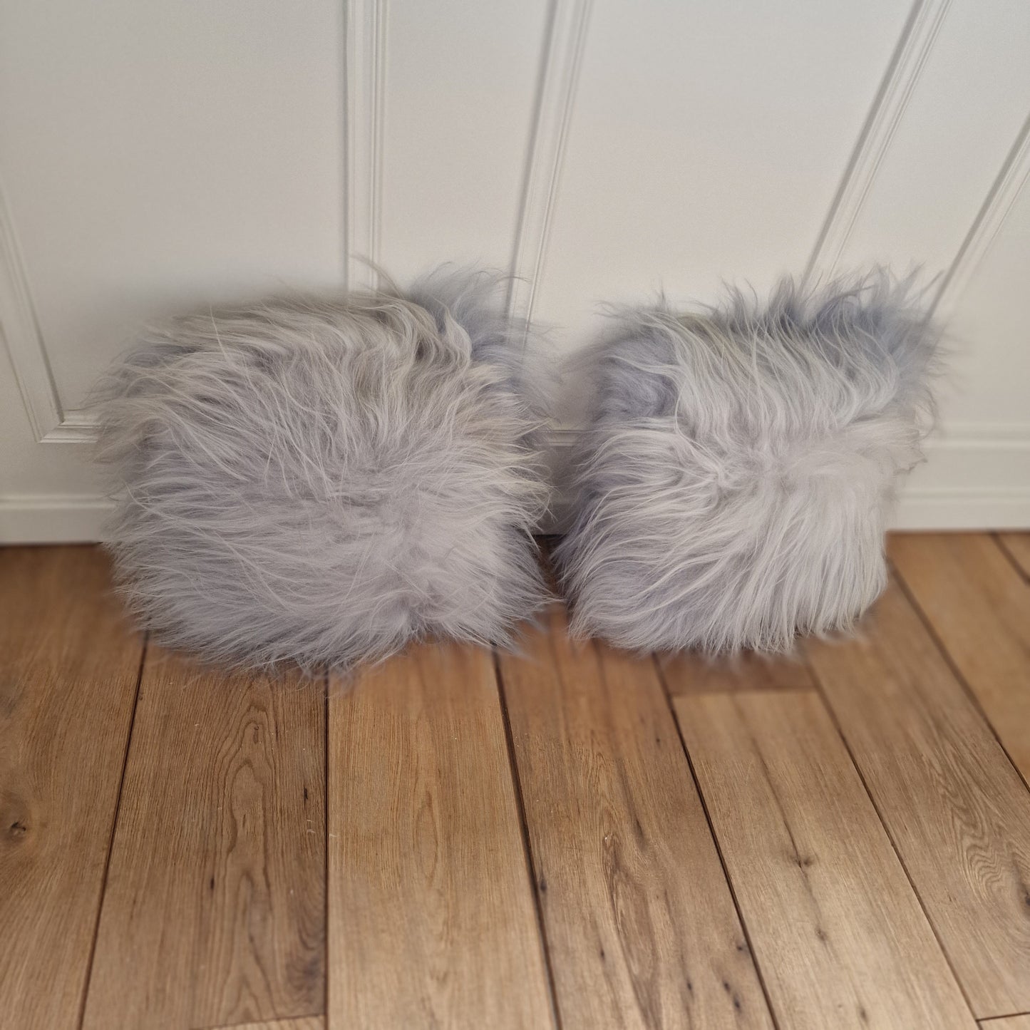sheepskin cushion, iceland, 2 iceland IJslandse schapenvacht kussens boho lounge maison country natural living, unused