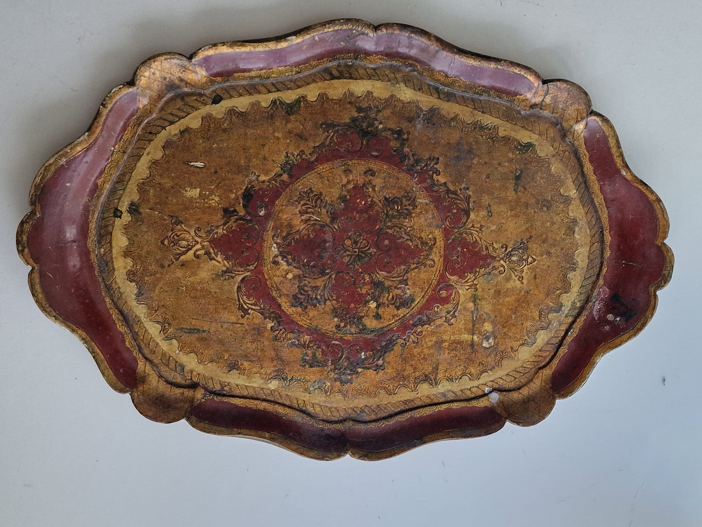 Large Vintage Italian Florentine oval Tray in Gold and red, Wood, 1960s Firenze, handmade