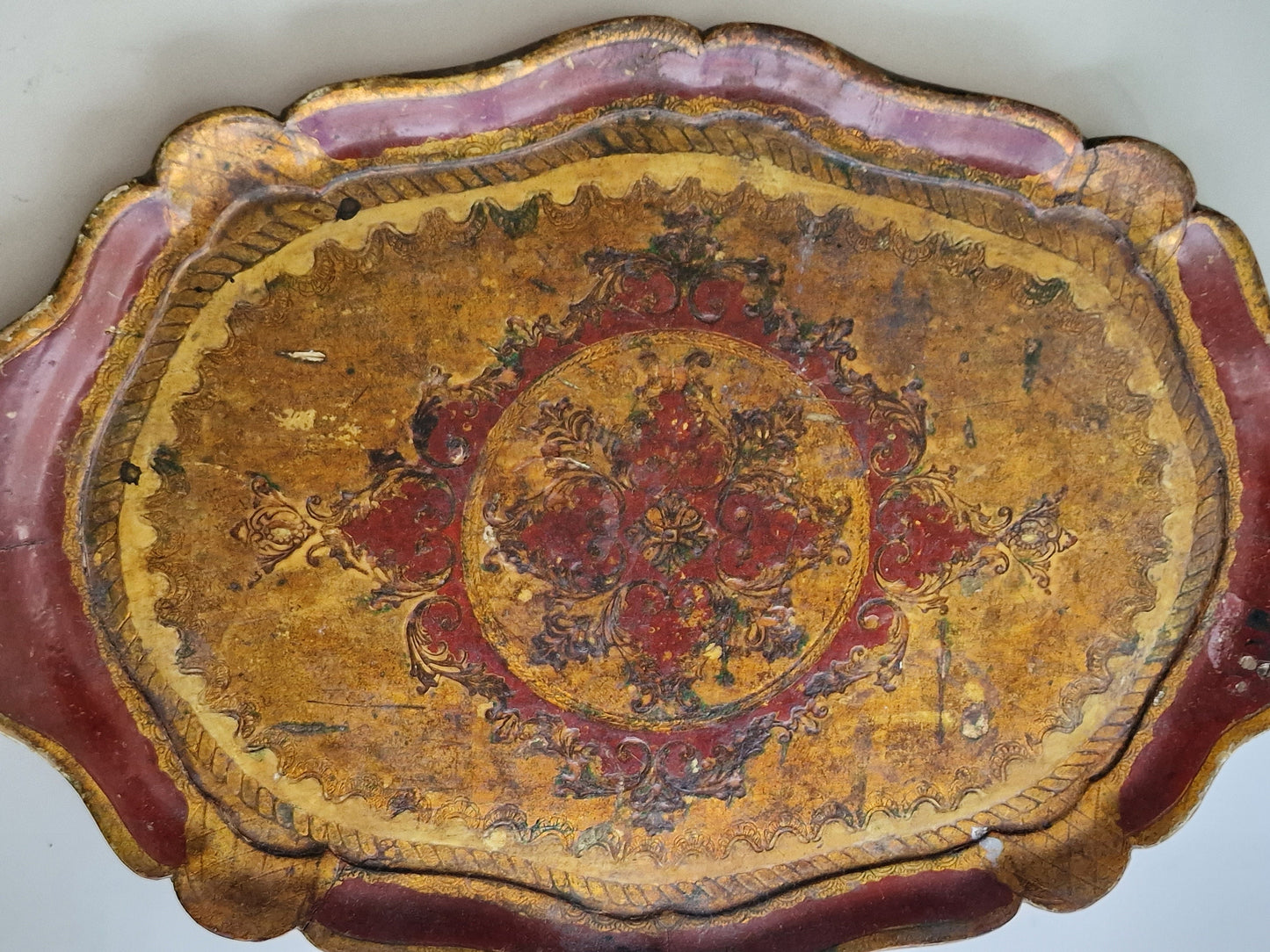 Large Vintage Italian Florentine oval Tray in Gold and red, Wood, 1960s Firenze, handmade