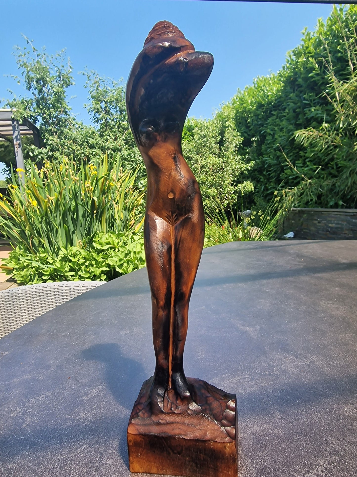 Pita maha Bali indonesia, Tropical Indonesian hardwood sculpture, 19 cm, 1930's. girl woman