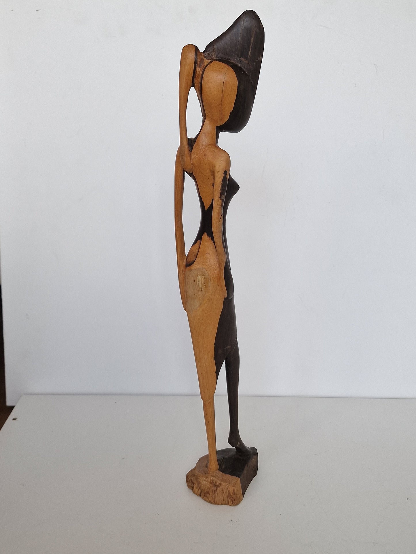 African punk girl, handcarved bust, woman, girl,  ethnografische volkskunst, handgesneden tribe art, tourism 1980's