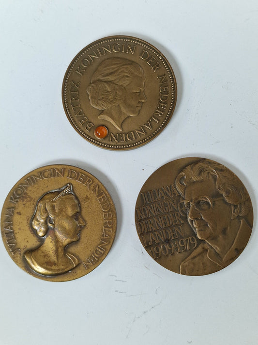 Dutch Queens Bronze Coin Set, Wilhelmina, Juliana, Beatrix