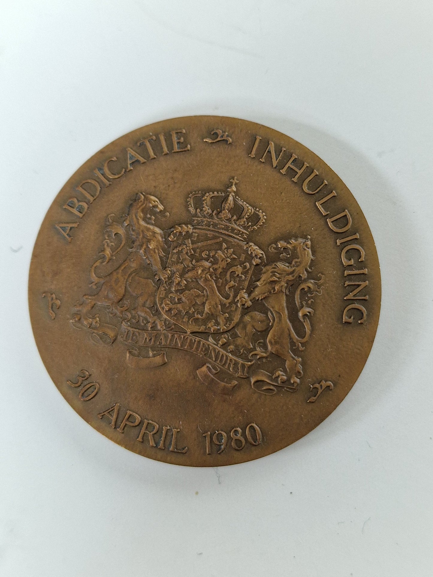 Dutch Queens Bronze Medallion Set, Beatrix, Juliana, Wilhelmina