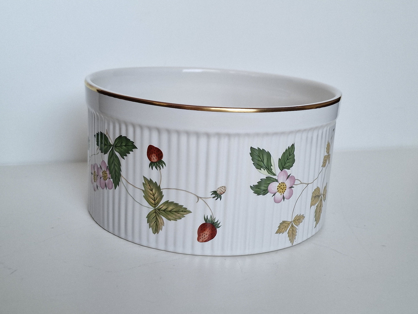 Wedgwood Wild Strawberry Basket, Gilded Edge Bowl, UK