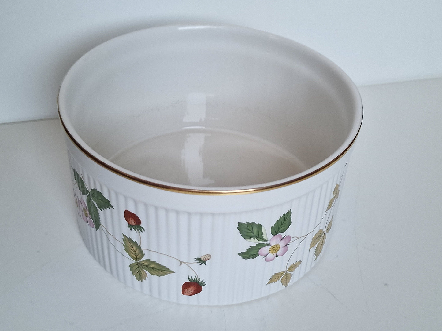 Wedgwood Wild Strawberry Basket, Gilded Edge Bowl, UK