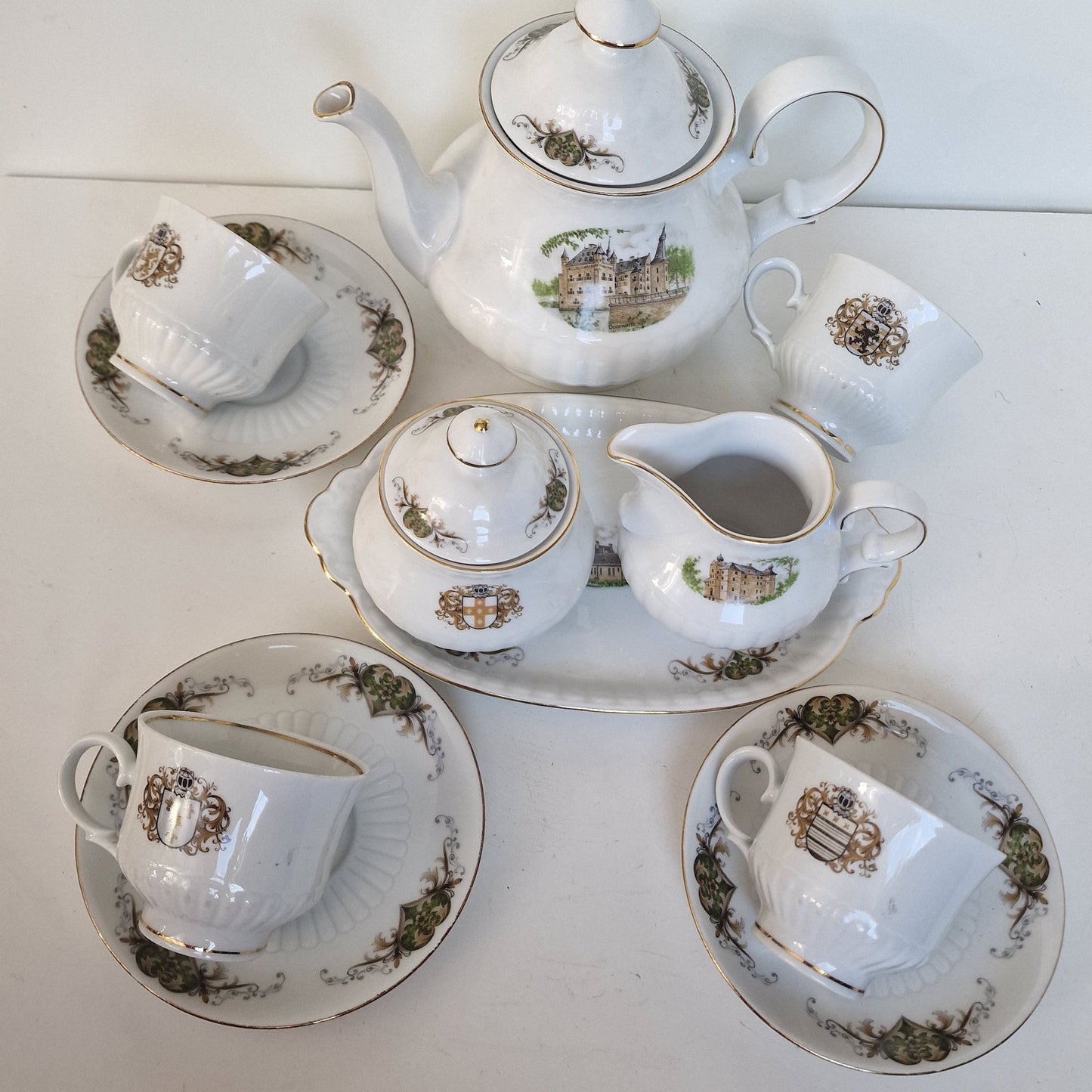 Bavaria Porcelain Tea Set, Dutch Castles, Coat of Arms, 13-Piece