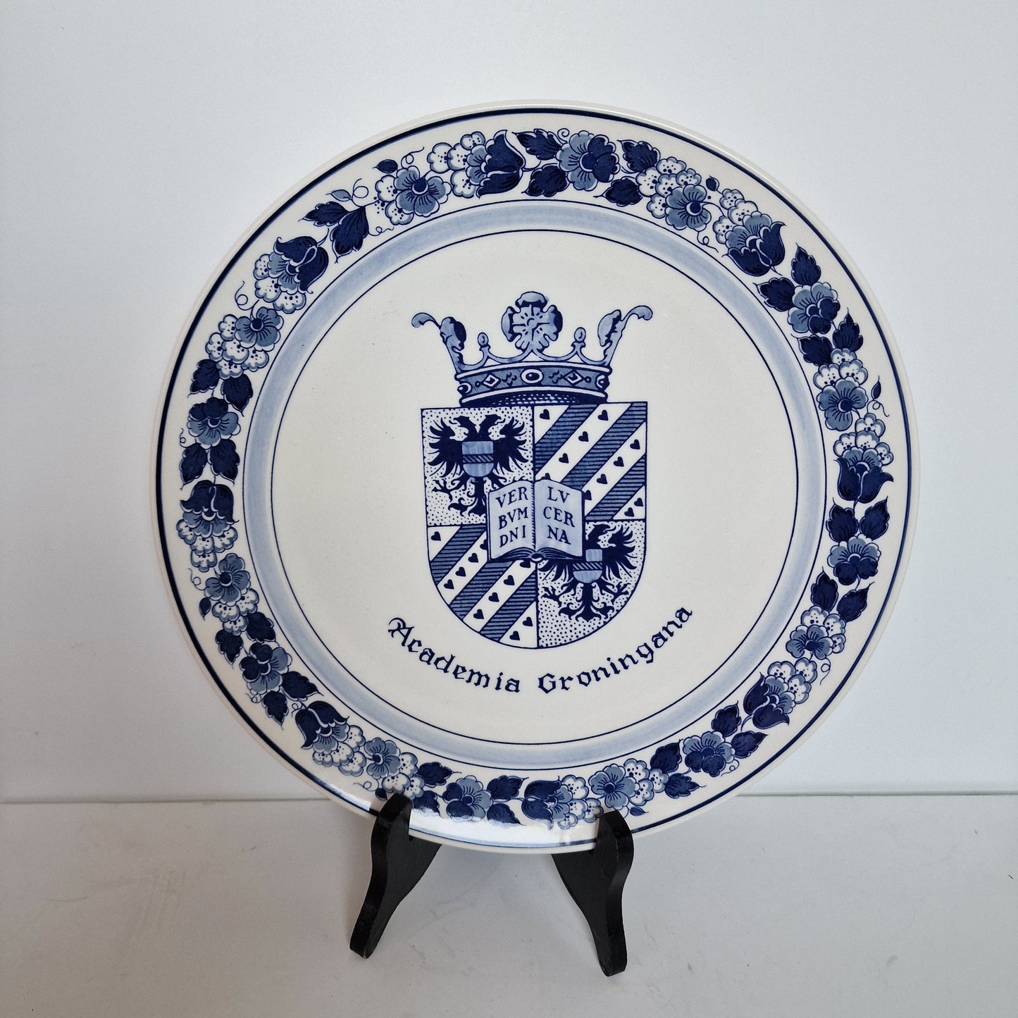 Hand Painted Royal Goedewaagen Delft Plate, Academia Groningen