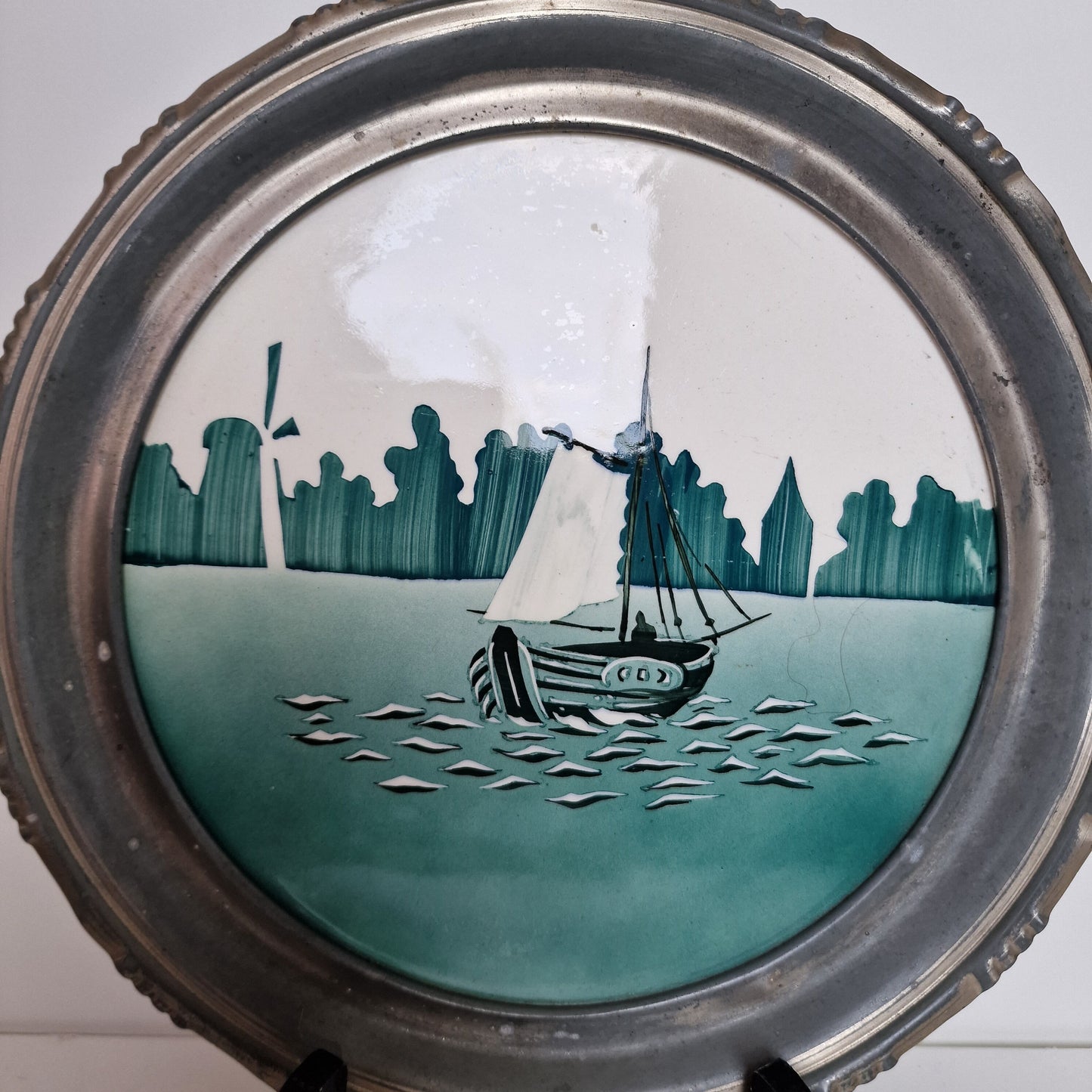 Tegel dienblad,  Art Nouveau, Nederland, met porseleinen blad en tinnen rand,