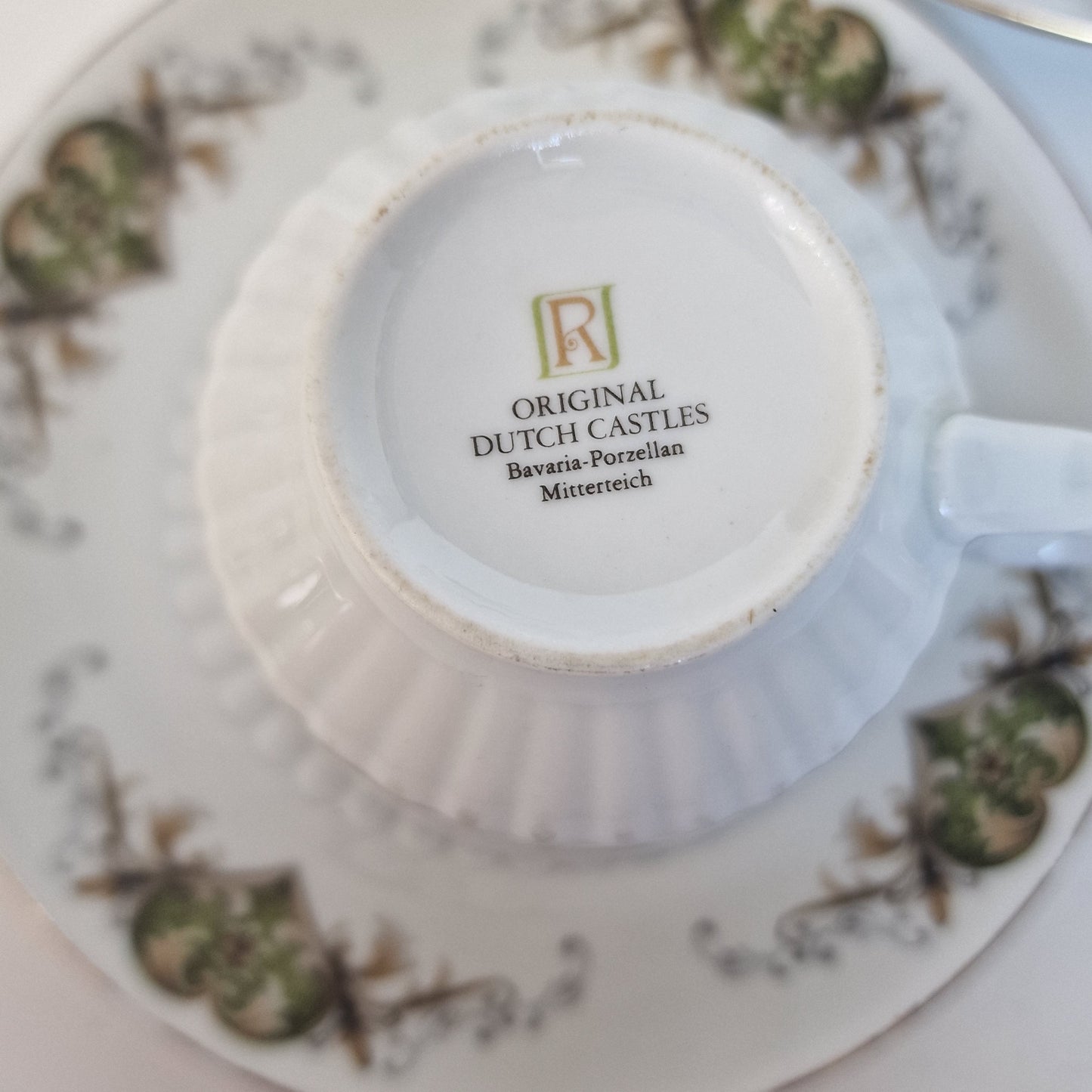 Bavaria Porcelain Tea Set, Dutch Castles, Coat of Arms, 13-Piece