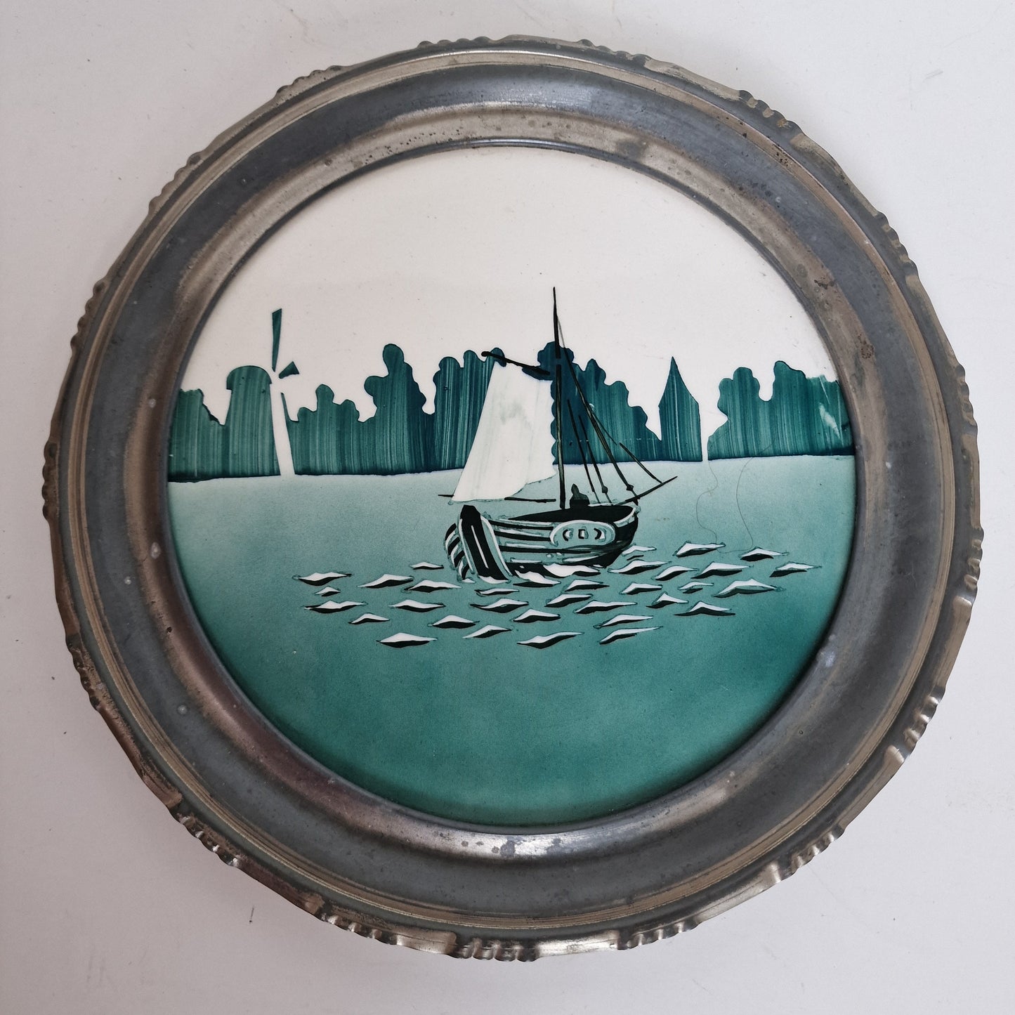 Tegel dienblad,  Art Nouveau, Nederland, met porseleinen blad en tinnen rand,