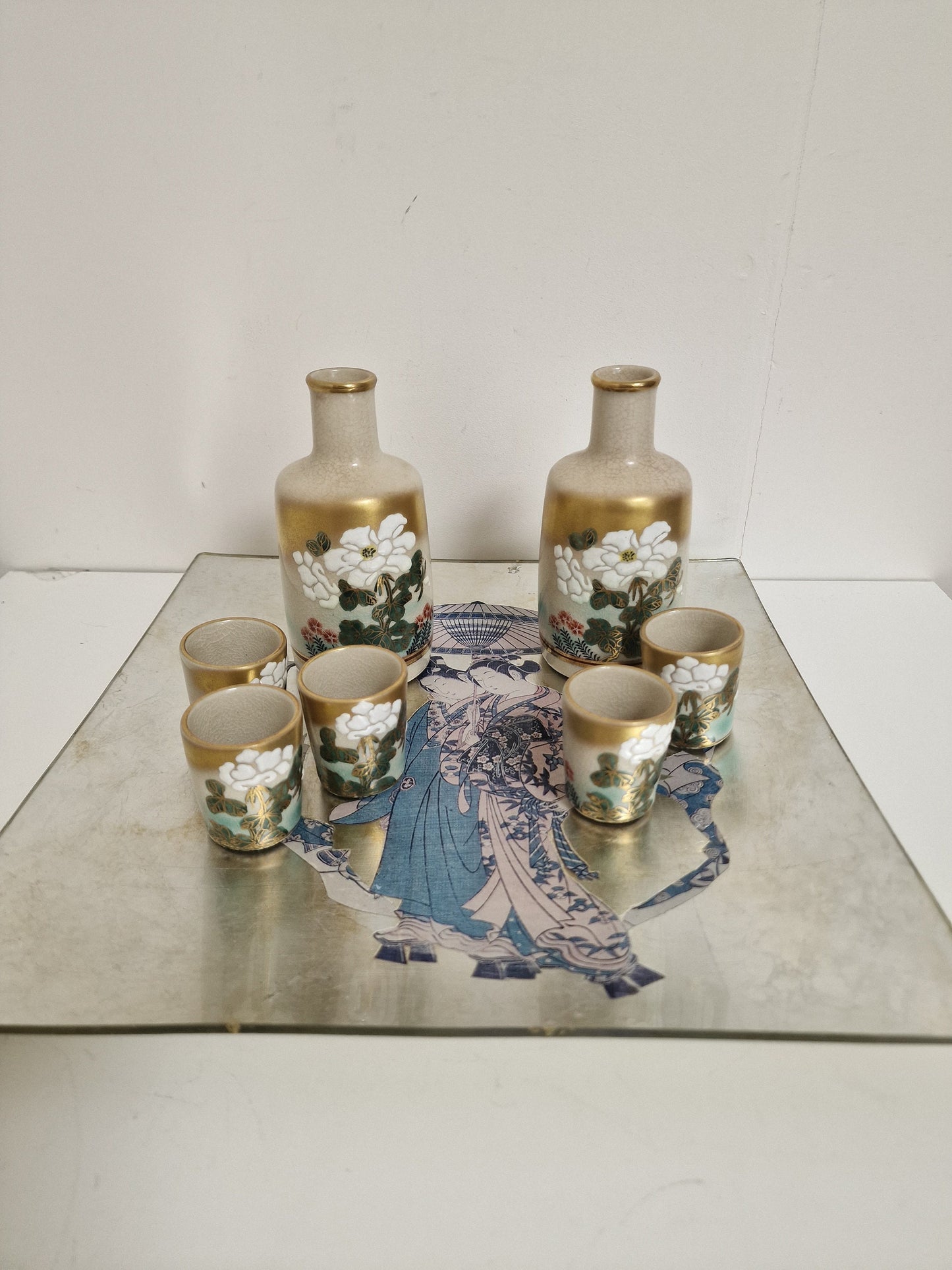 Vintage sake kutani plus Carole Stupell Signed Asian Glass Plate Charger with Sake Set