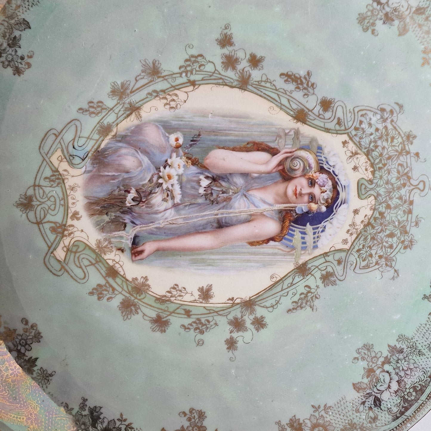 XL Jugendstil Iridescent Lusterglaze Plate, 1900-1910