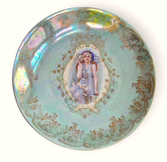 XL Jugendstil Iridescent Lusterglaze Plate, 1900-1910