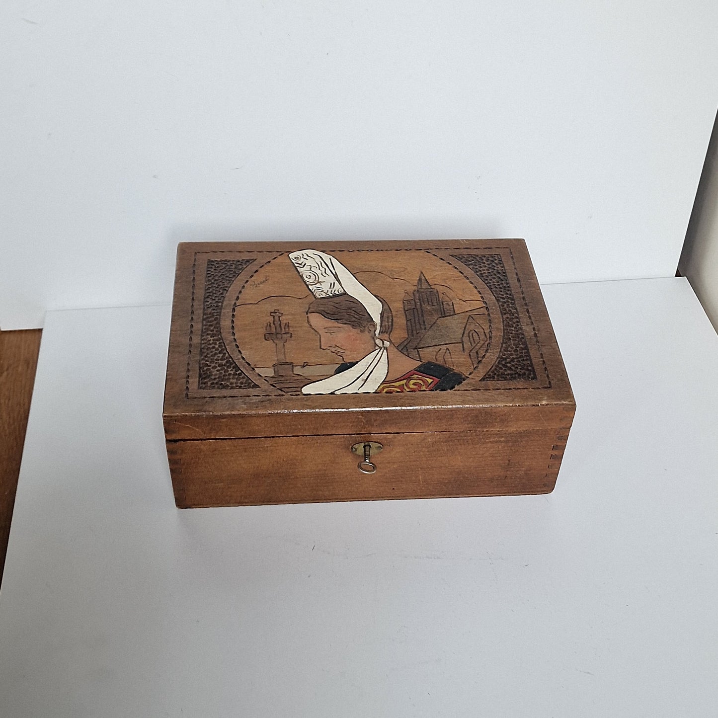 Handcarved Art Nouveau Storage Box, ca 1920