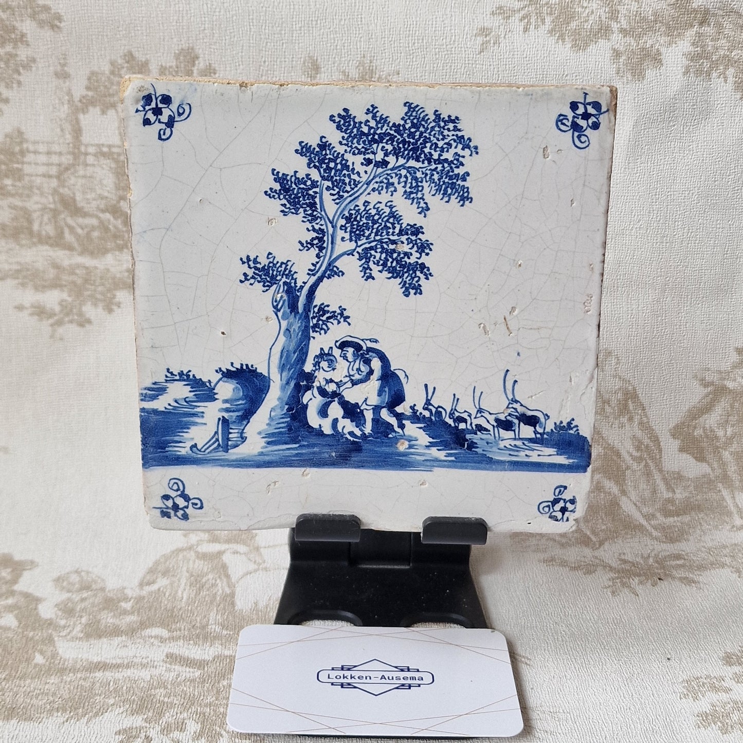 17th Dutch naughty Tile Antieke tegel met een prachtig tafereel, schilderij tegel -  delft blue holland tile
