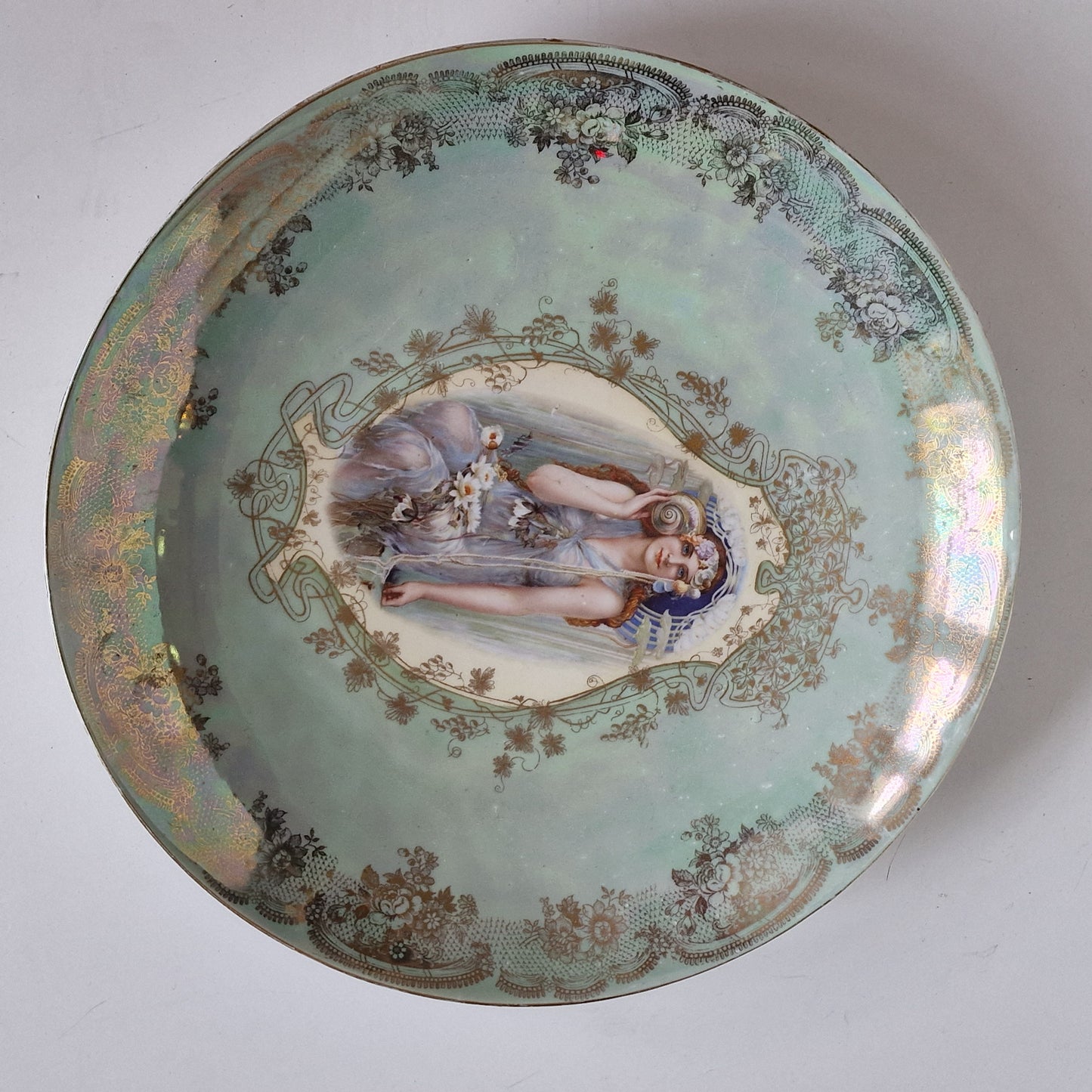 XL Jugendstil Iridescent Lusterglaze Plate, 1900-1910