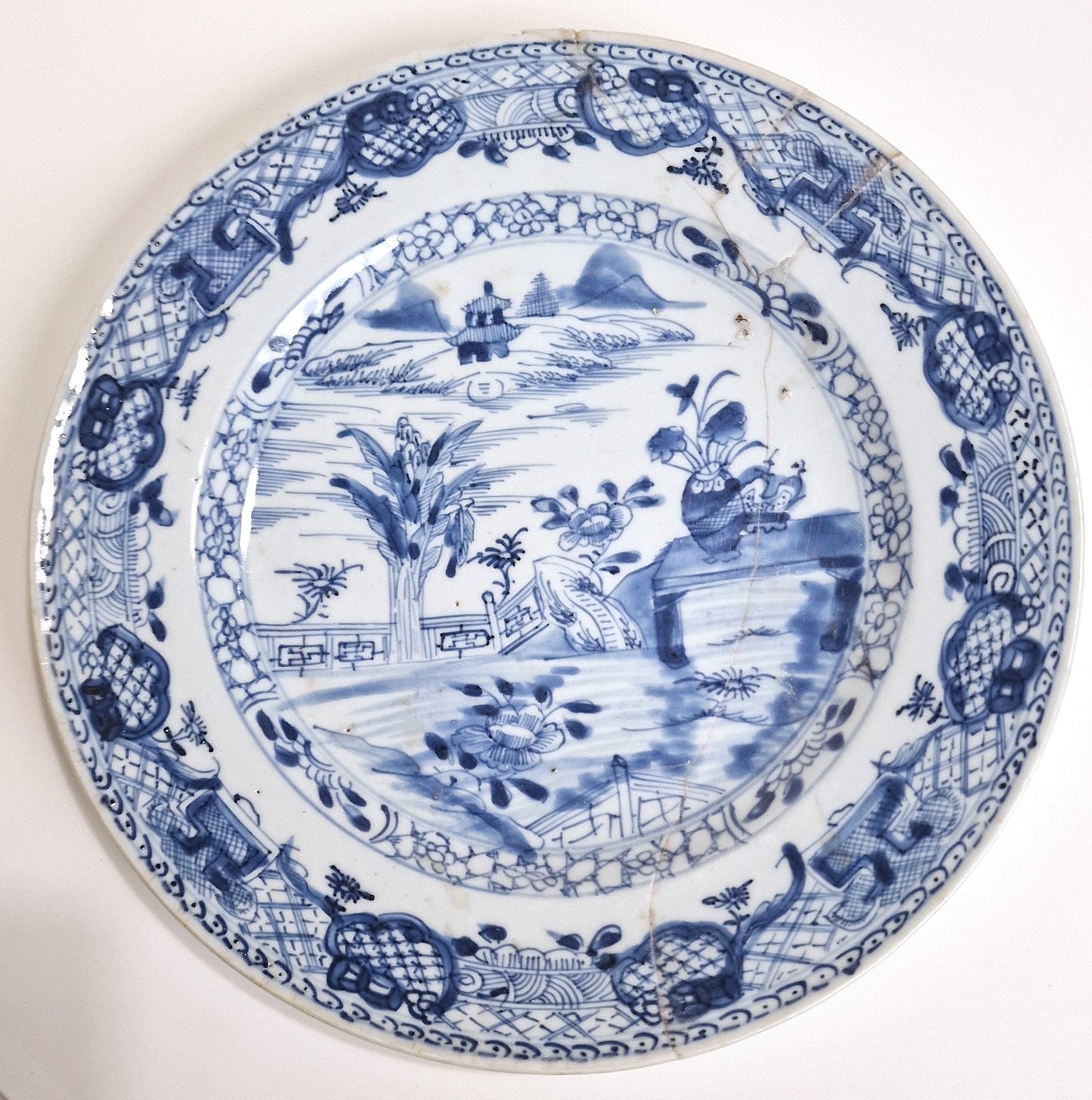 18th century chinese porcelain Kangxi dish decorated w. RARE large landscape, QIANLONG QING, 18th