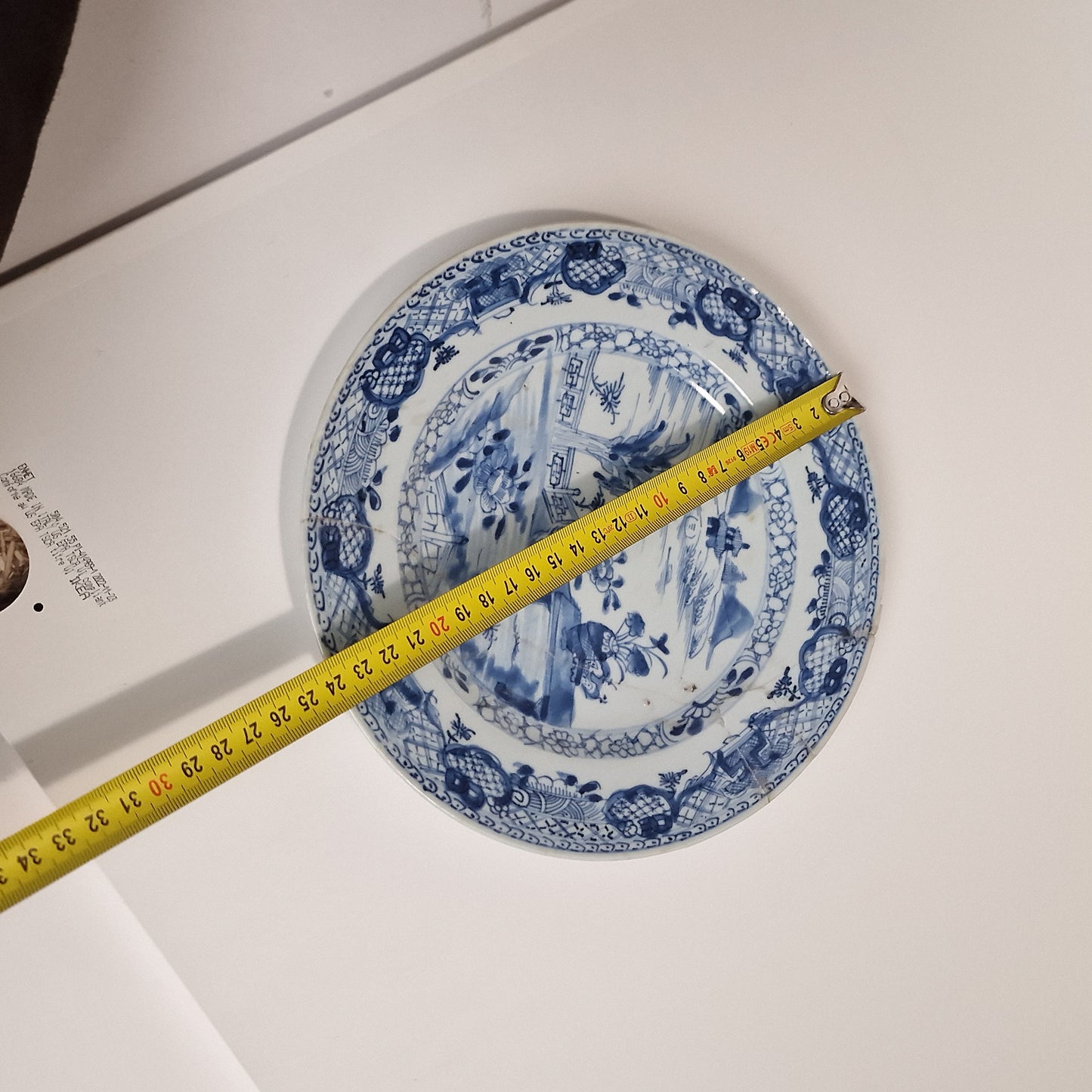 18th century chinese porcelain Kangxi dish decorated w. RARE large landscape, QIANLONG QING, 18th