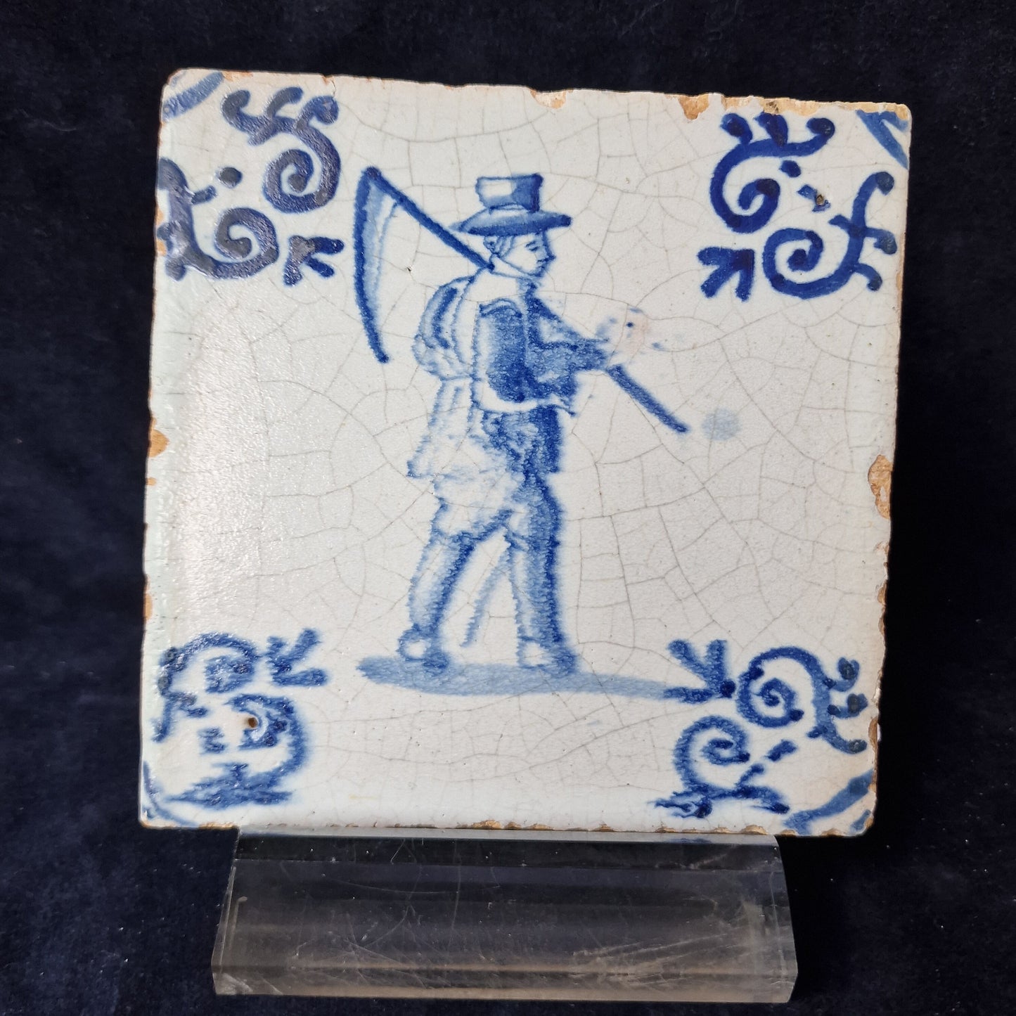 Antique Delft Tile – 1640 Dutch Hannekemaaier, Volute Corner