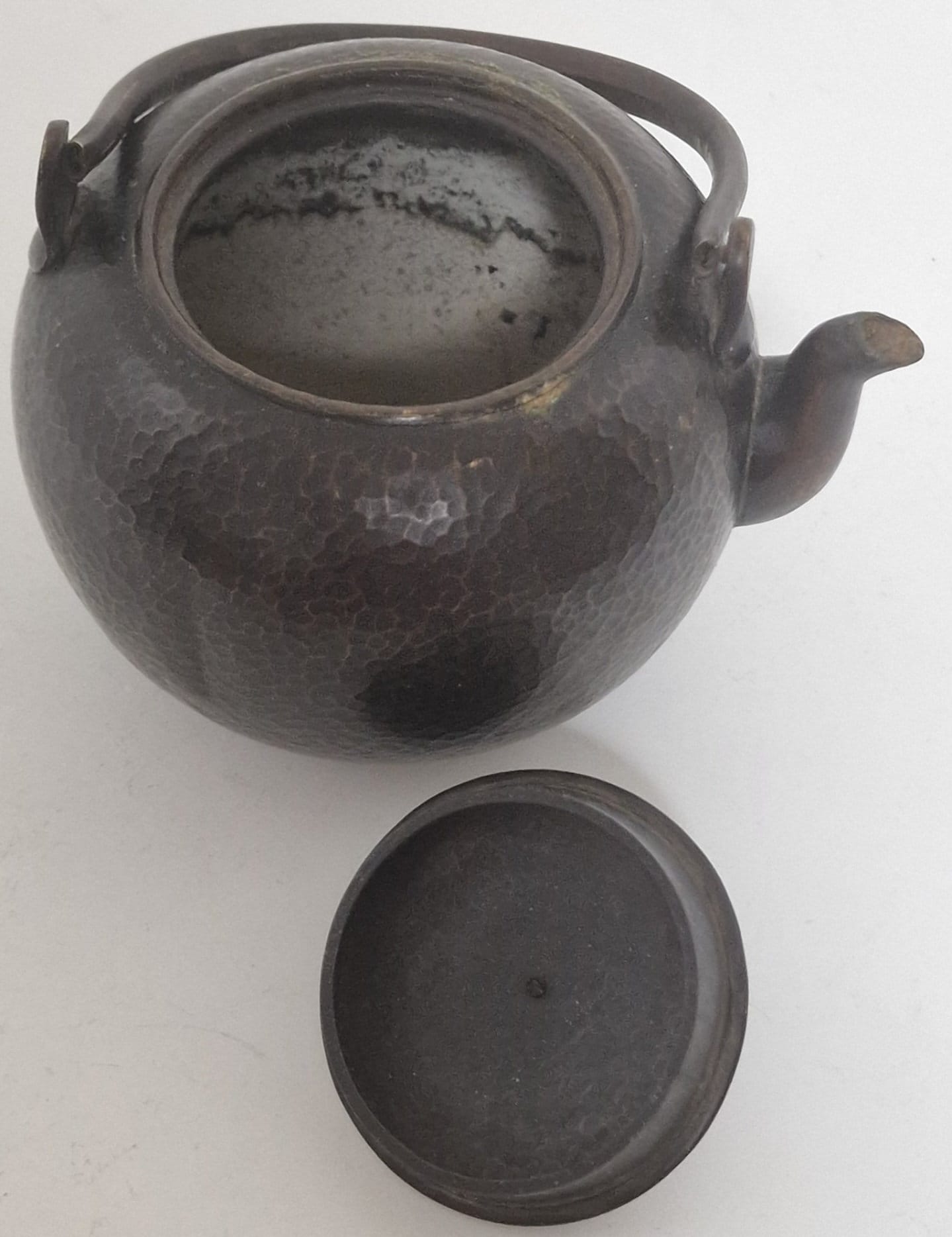 old bronze japanese tetsubin antique teapot with hammered decoration, marked - Bronze