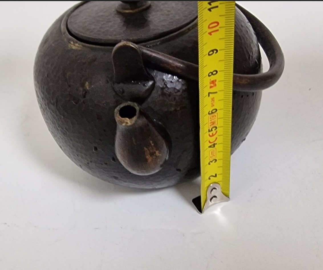 old bronze japanese tetsubin antique teapot with hammered decoration, marked - Bronze