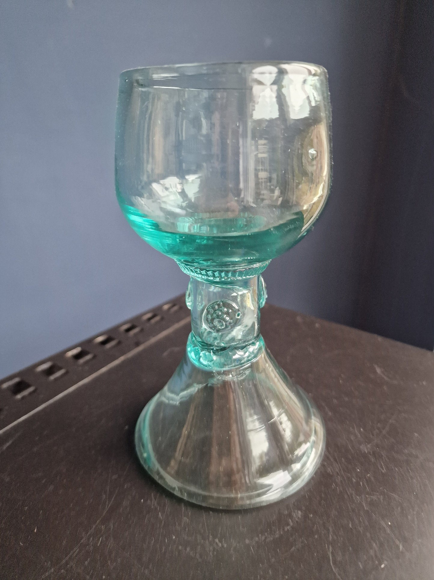 18th century Römer , ancient glass verzameling, waldglas roemer, 4 stuks,