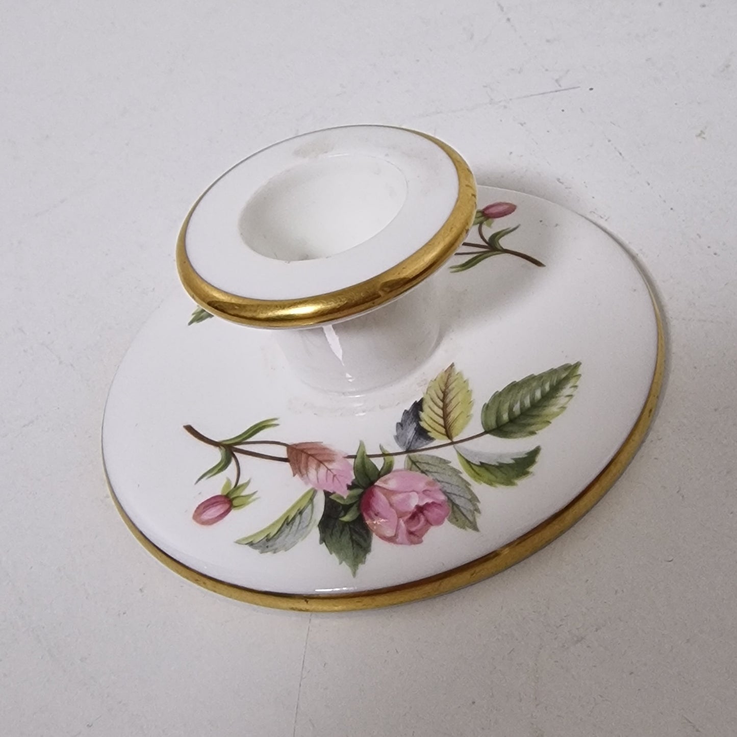 Wedgwood of Etrurian & Barlaston vazen, hathaway rose porcelain candlestick queens ware, antiek collector item