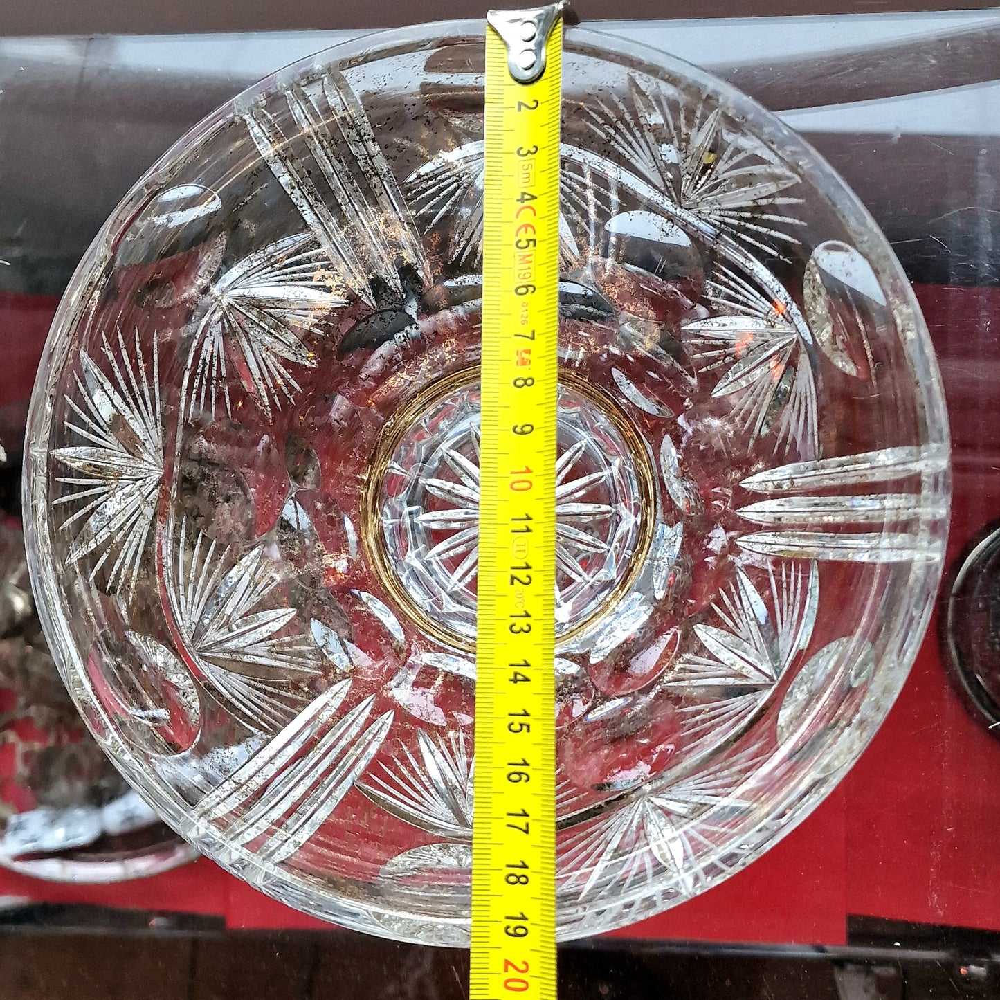 Lead Crystal Gold Flake Bowl, Decorative Centerpiece (20cm)