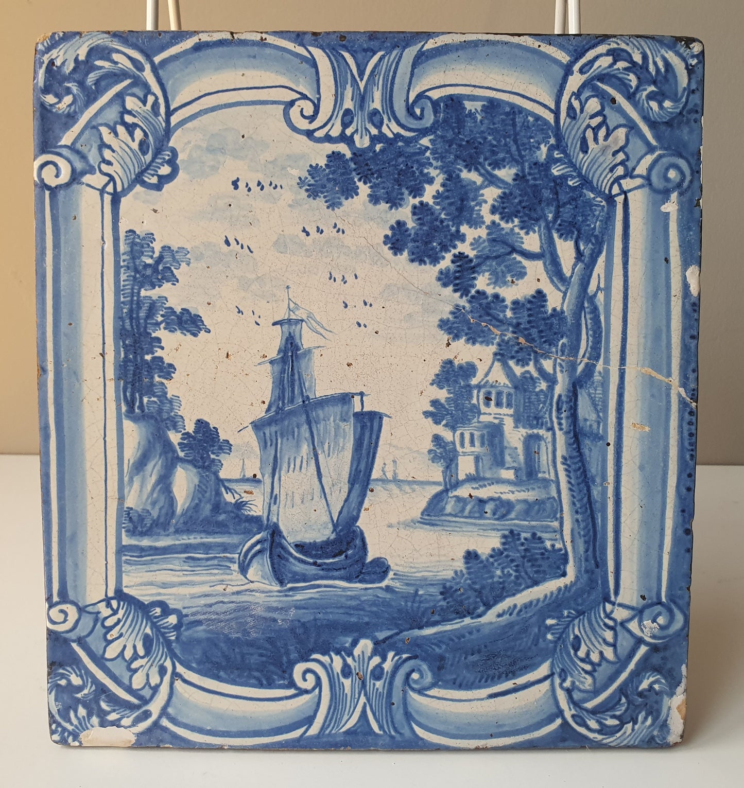 XL plaque, antique 18th century 'Stovetile' with sailboat. Hamburg, Friesland, 1750-1775, Faience, underglaze blue.