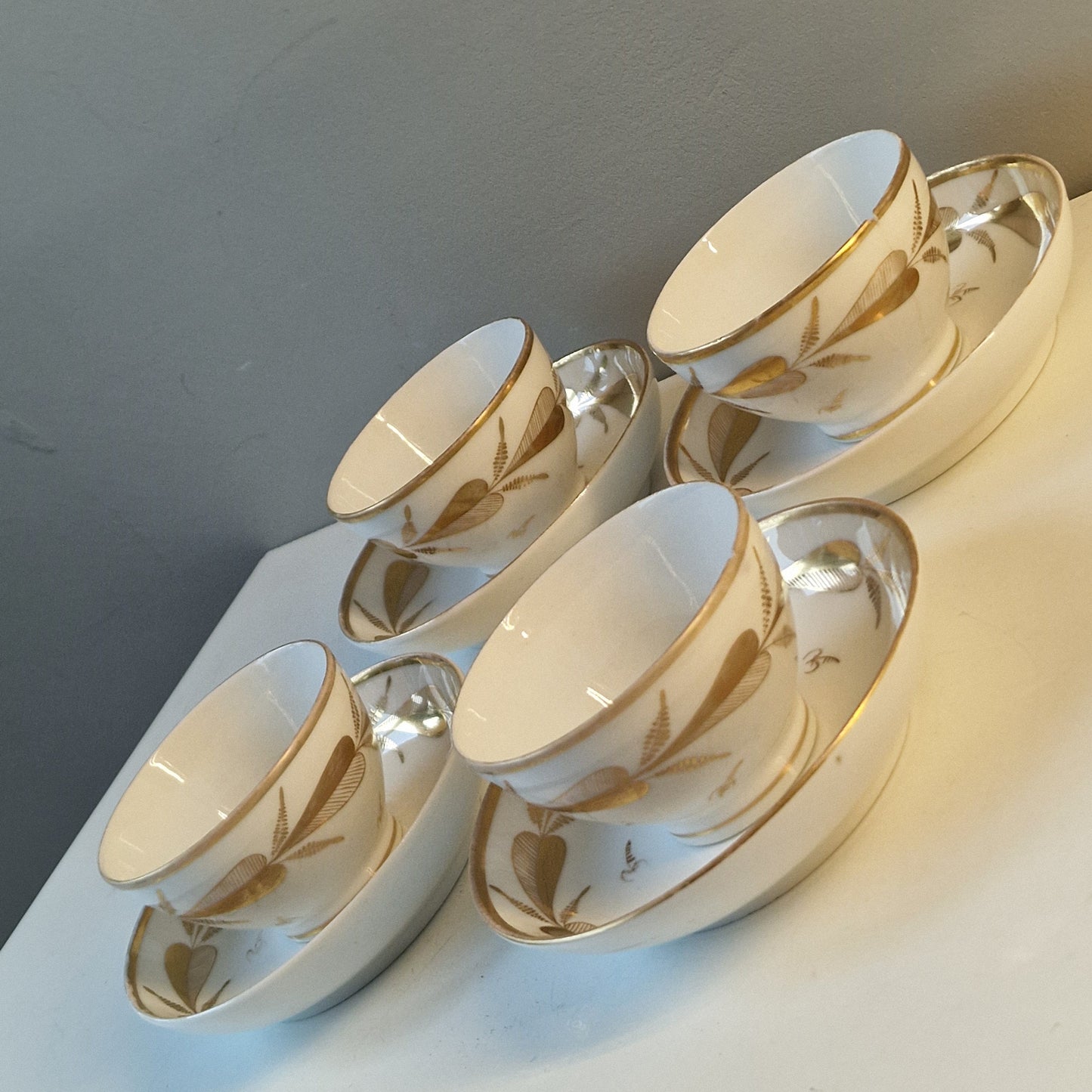 18th century french faience 4 cups and saucers goldgilt