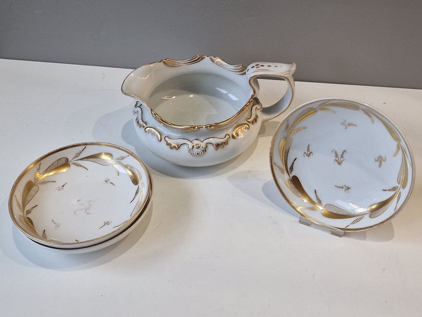 18th century french faience sauce and saucers bowls goldgilt