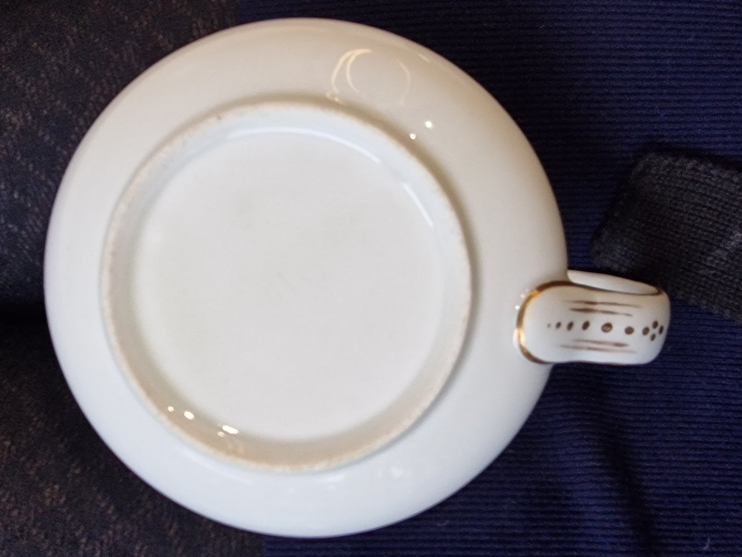 18th century french faience sauce and saucers bowls goldgilt