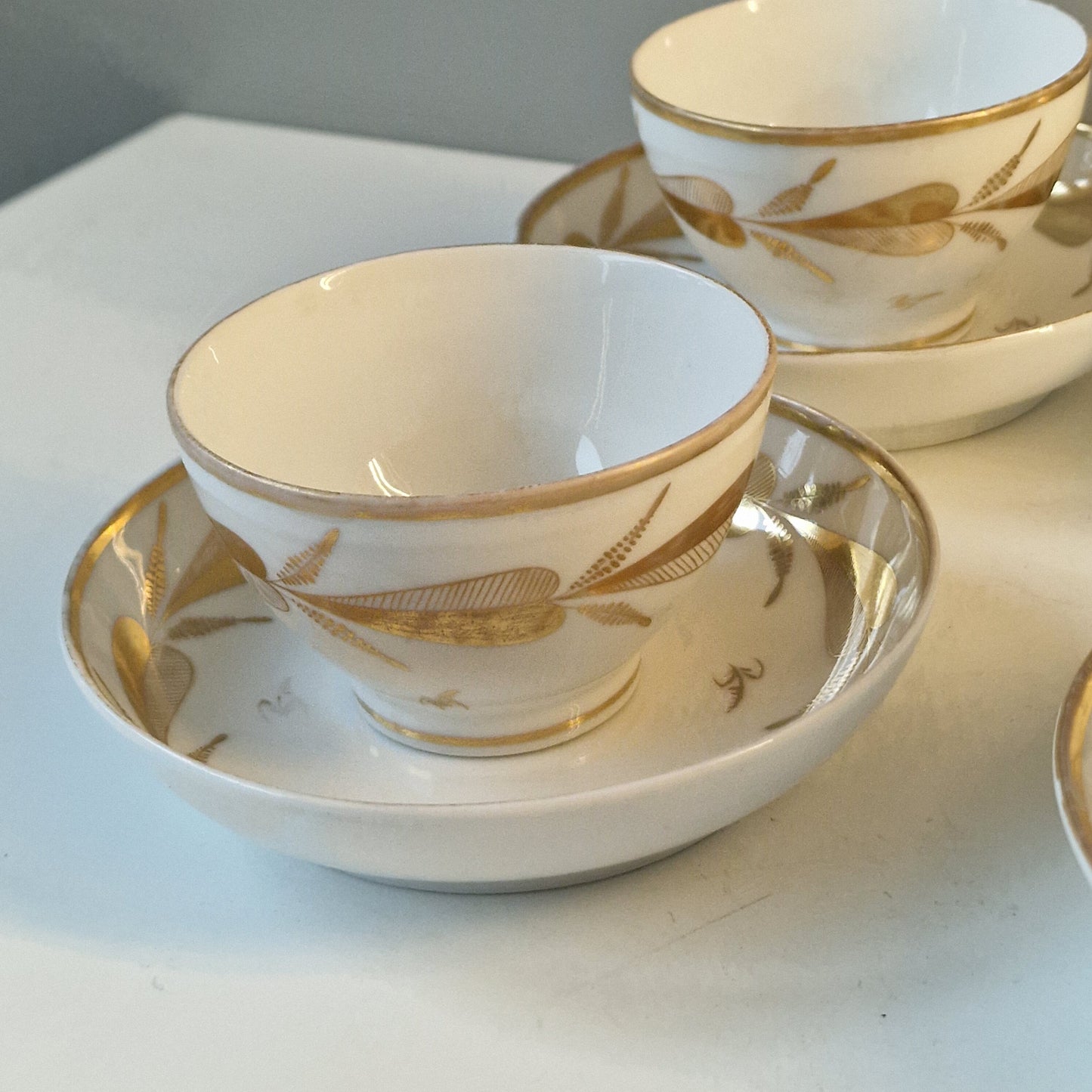 18th century french faience 4 cups and saucers goldgilt