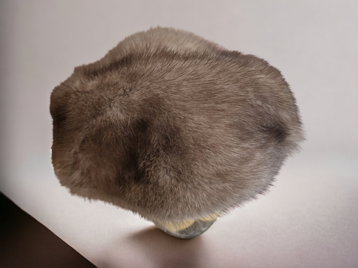nikita nerts bontmuts mink fur hat elton john