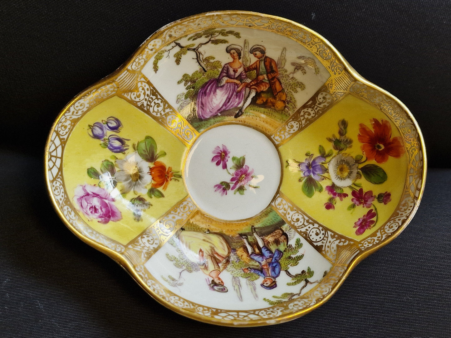 Meissen handpainted HELENA WOLFSOHN Dresden Meissen Duitsland Porseleinen Schotel dish platter c1880