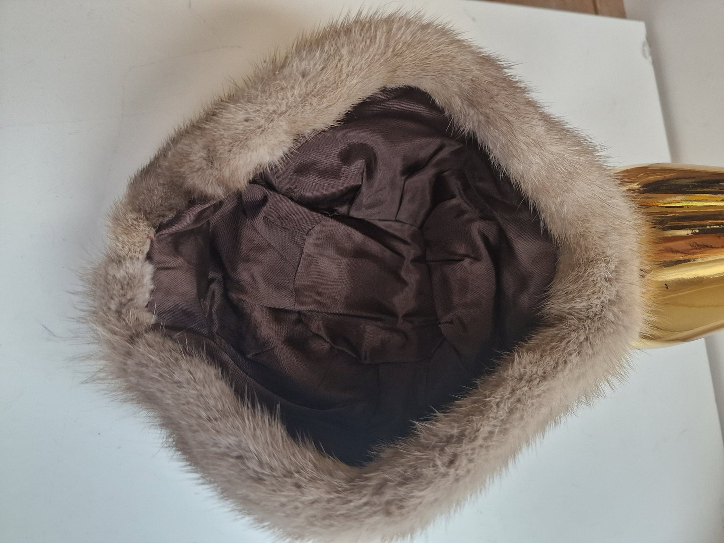 nikita nerts bontmuts mink fur hat elton john
