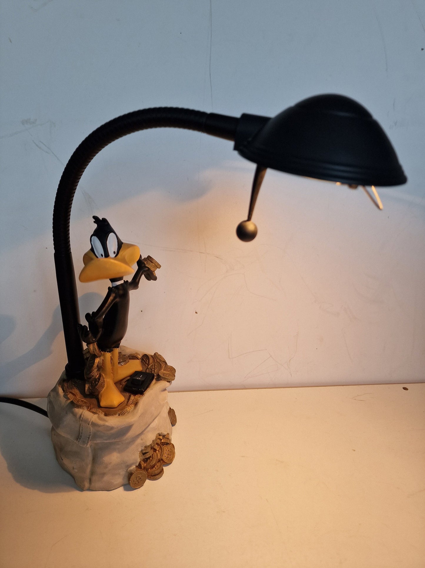 Vintage Daffy Duck Lamp, Looney Tunes Warner Bros Collector Item