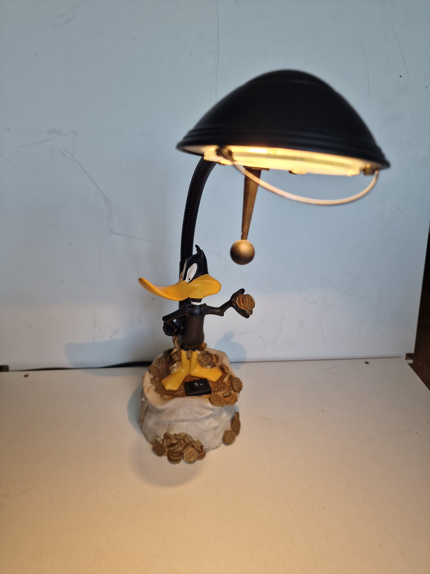 Vintage Daffy Duck Lamp, Looney Tunes Warner Bros Collector Item