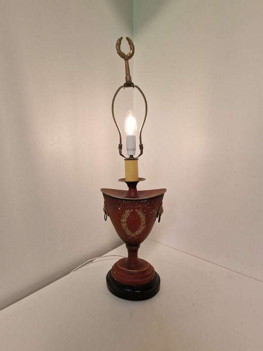 French Art Nouveau Table Lamp, Antique Kastanje, Circa 1910-1920