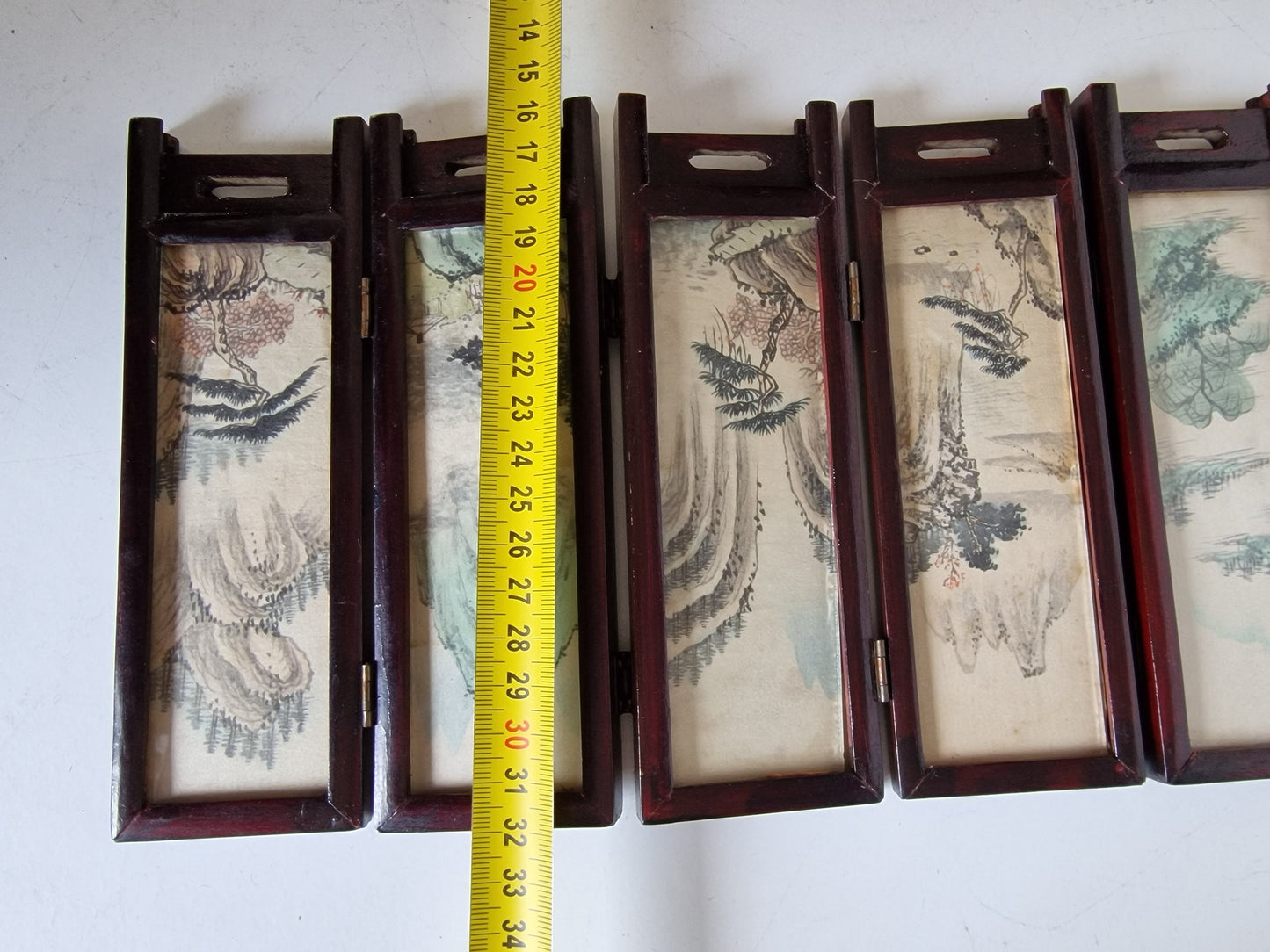 antique japanese chinese laquer wooden screen panel , handcarved- China - laquerer, silk painting behind glass