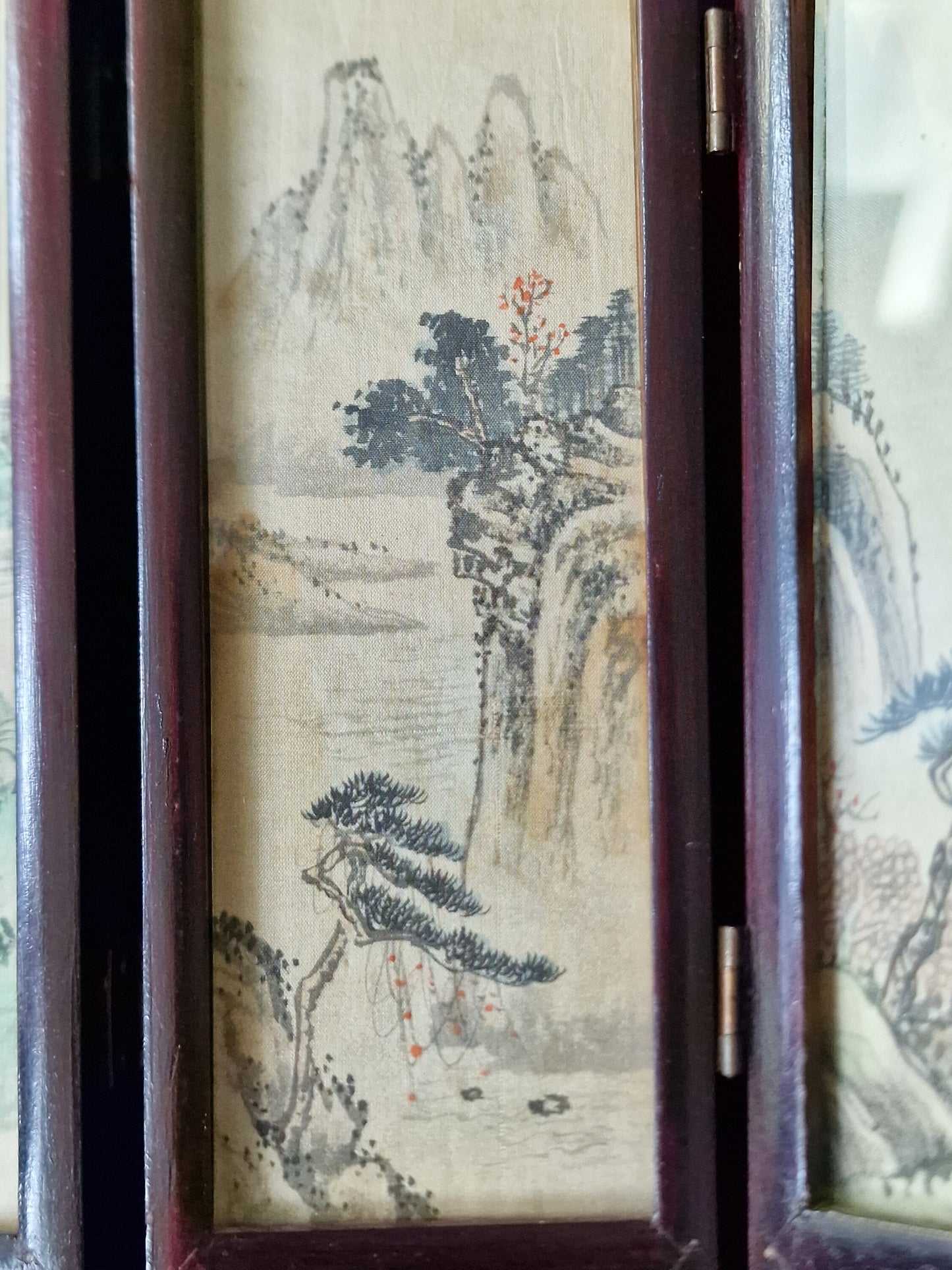 antique japanese chinese laquer wooden screen panel , handcarved- China - laquerer, silk painting behind glass