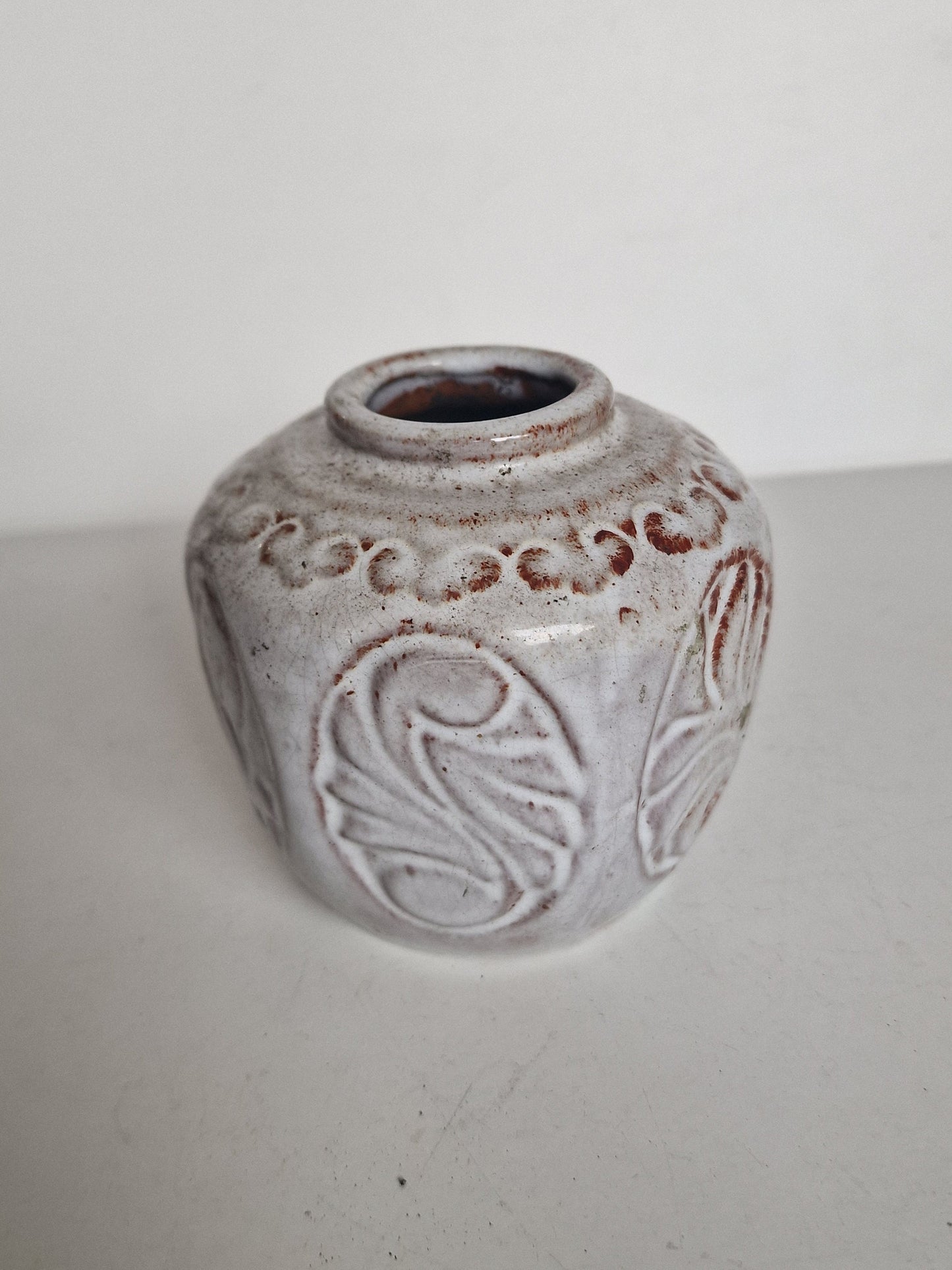 Pottery utrecht, 50's, mobach Utrecht keramiek kunst midcentury ginger jar druipglazuur glaze wit