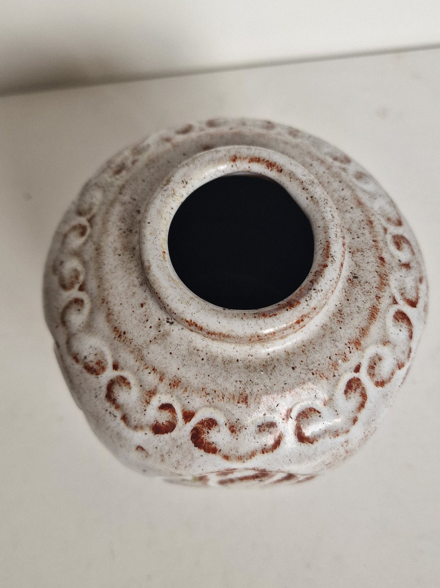 Pottery utrecht, 50's, mobach Utrecht keramiek kunst midcentury ginger jar druipglazuur glaze wit