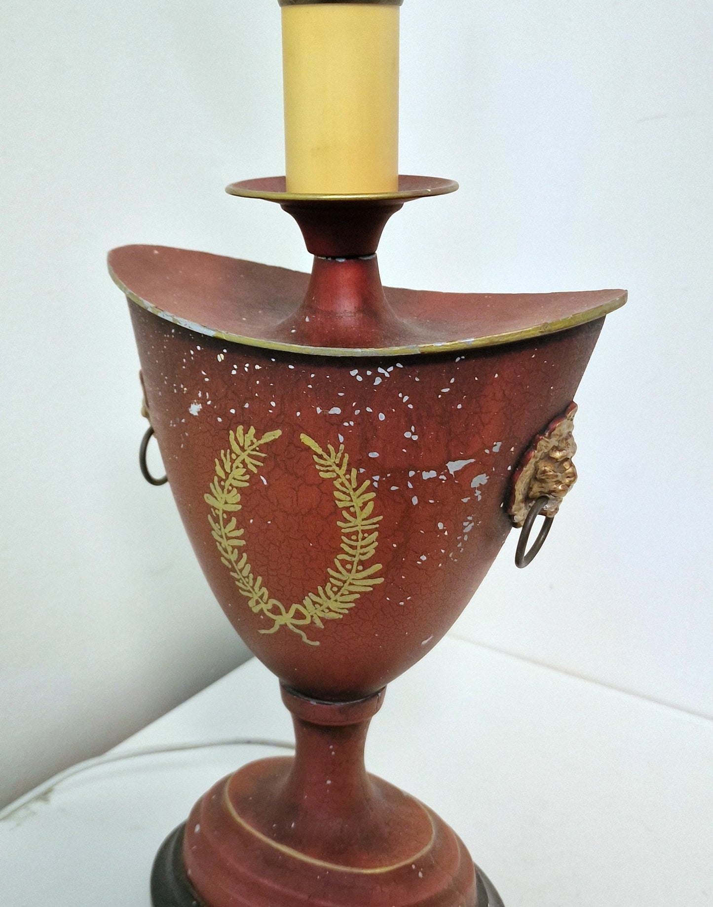 French Art Nouveau Table Lamp, Antique Kastanje, Circa 1910-1920