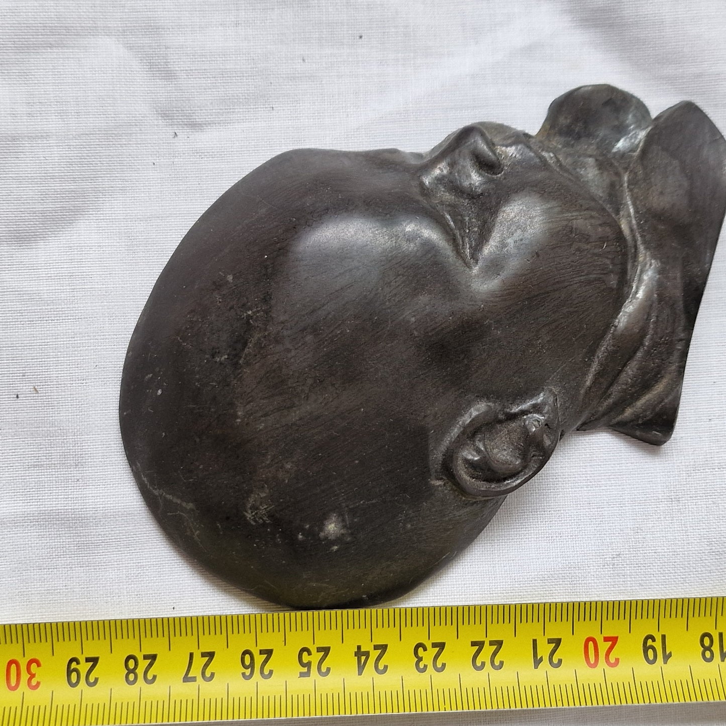 Dutch Bronze Baby Sculpture – GAAG Plaque, Beeldhouwwerk