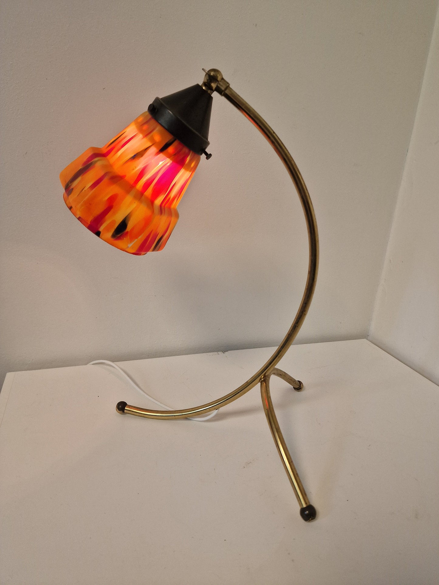 Italian Mid-Century Adjustable Brass Desk Lamp – Murano Glass Shade
