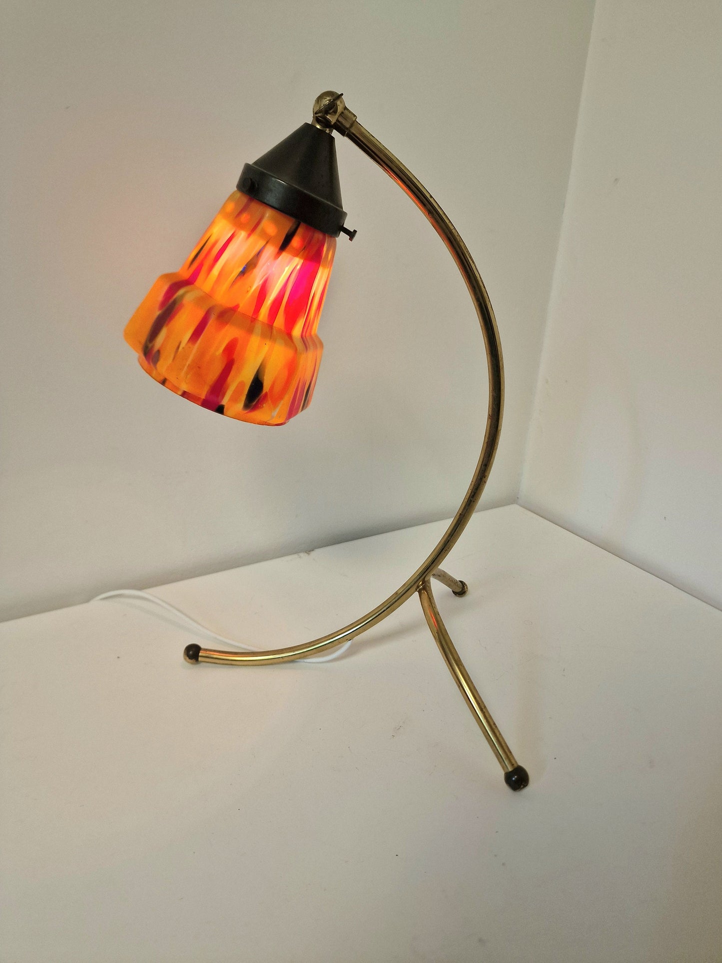Italian Mid-Century Adjustable Brass Desk Lamp – Murano Glass Shade